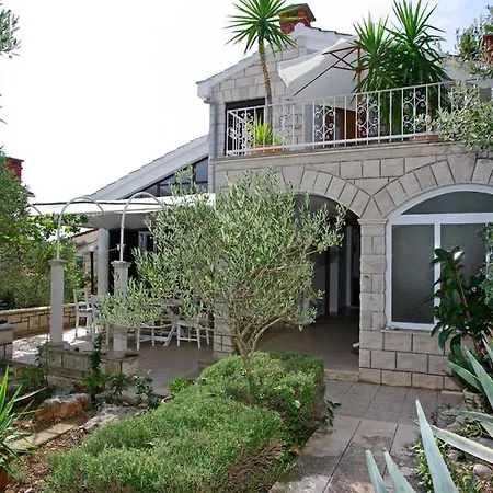 Dom wakacyjny House In Tri Porte With Sea View, Terrace, Air Conditioning, Wifi 166-1