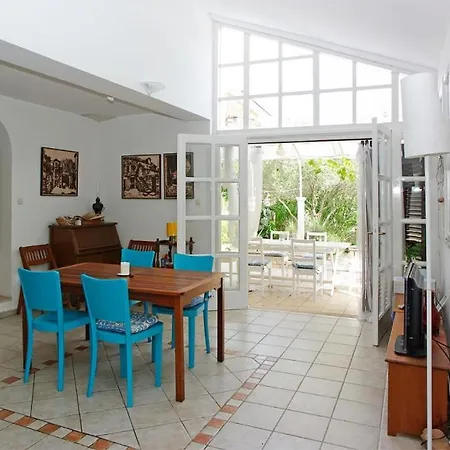 펜션 House In Tri Porte With Sea View, Terrace, Air Conditioning, Wifi 166-1 Potirna