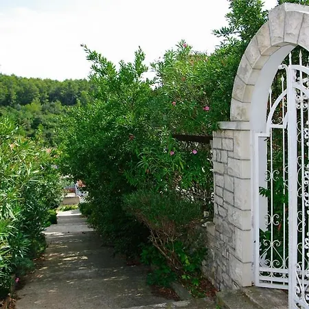 House In Tri Porte With Sea View, Terrace, Air Conditioning, Wifi 166-1 펜션 *