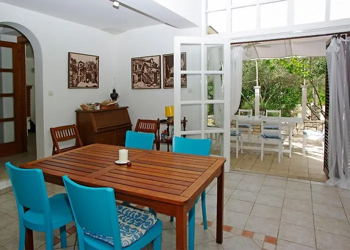 Semesterbostad House In Tri Porte With Sea View, Terrace, Air Conditioning, Wifi 166-1 Potirna