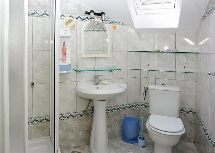 House In Tri Porte With Sea View, Terrace, Air Conditioning, Wifi 166-1 Potirna