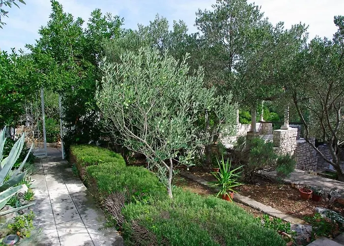 House In Tri Porte With Sea View, Terrace, Air Conditioning, Wifi 166-1 * Potirna