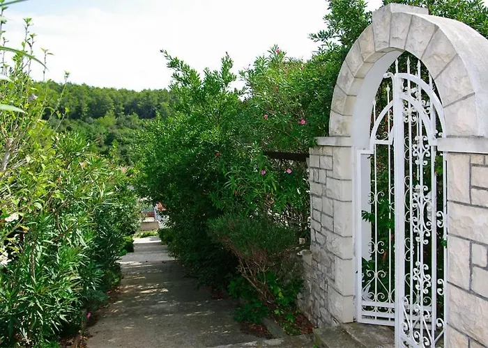 House In Tri Porte With Sea View, Terrace, Air Conditioning, Wifi 166-1 Semesterbostad *